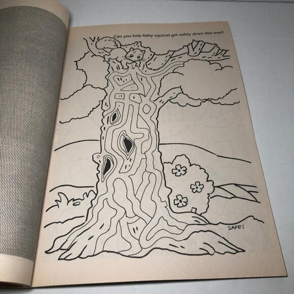 Happy Spring Big Activity Coloring Book 1993 Golden's Books Learning Easter 90' - Picture 9 of 10